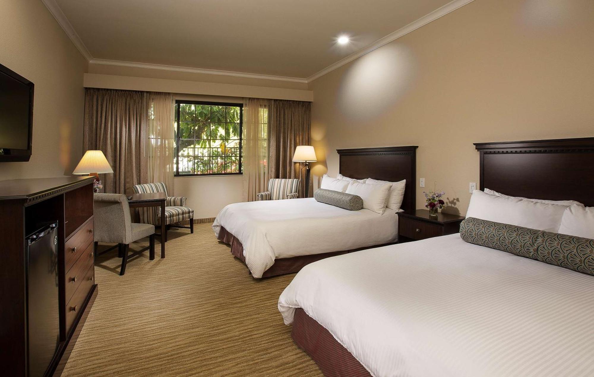 Coast Burbank Hotel Экстерьер фото